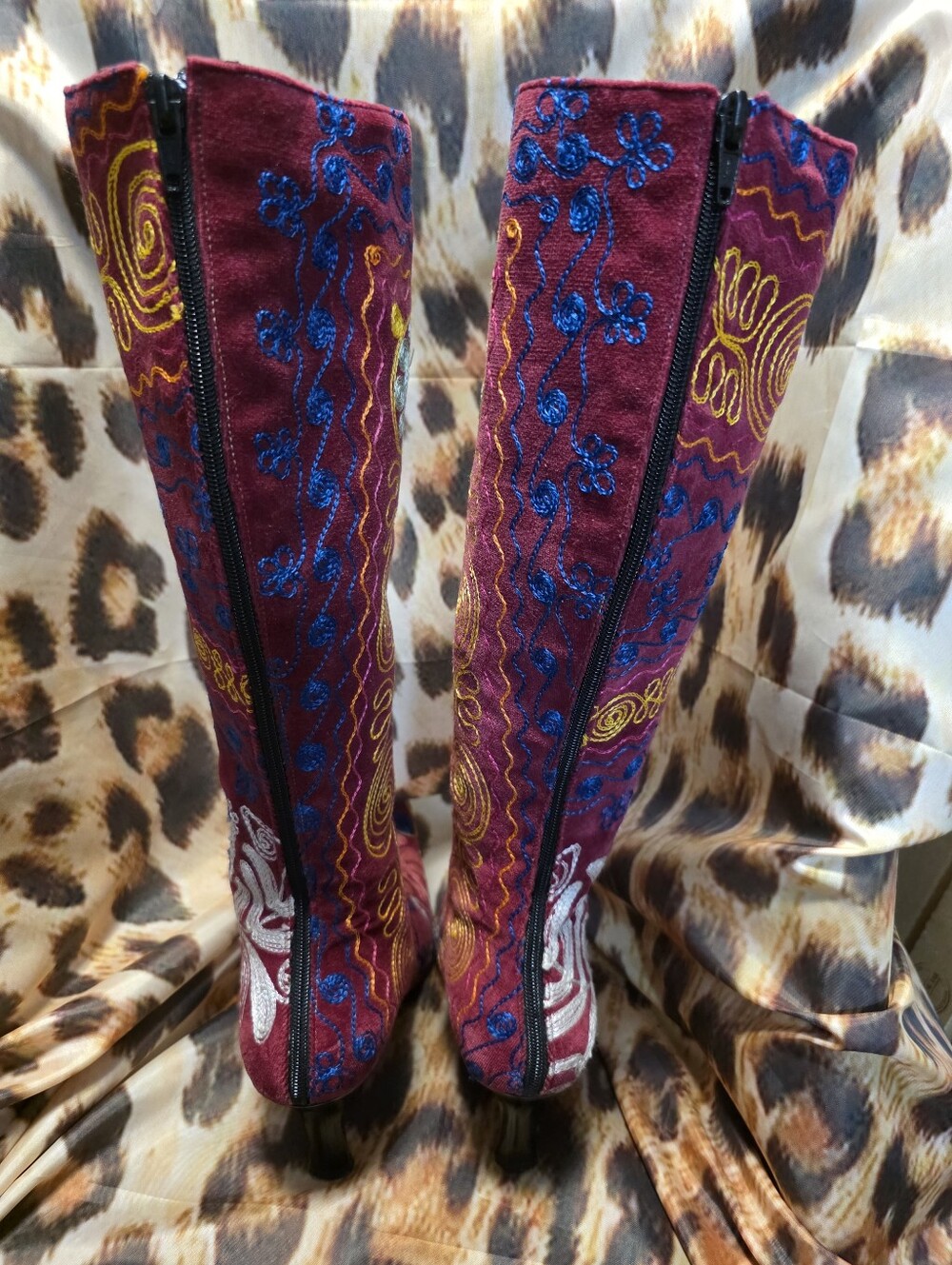Edoche Hand Embroidered Boots - Size 38 / 7.5 - Picture 4 of 8